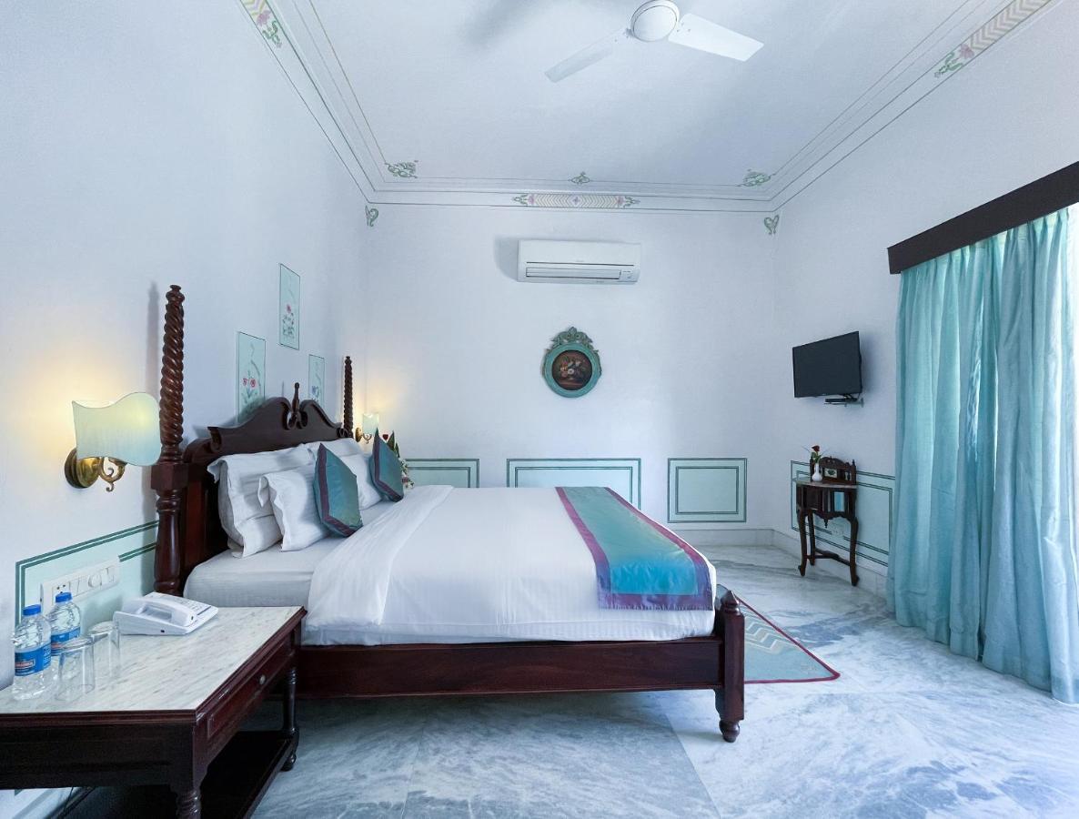 Hotel Amar Kothi Udaipur Esterno foto